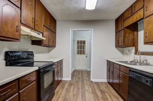 3610 Quail Hollow Trl, Lithonia, GA 30039-4444