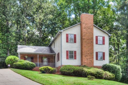 3587 Kelin Ct, Lilburn, GA 30047-2579