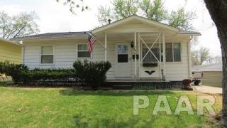 1402 Arthur St, Pekin IL  61554-1723 exterior