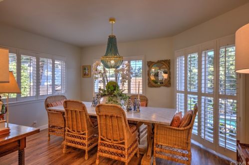 2360 Shields St, Glendale CA  91214-1541 exterior