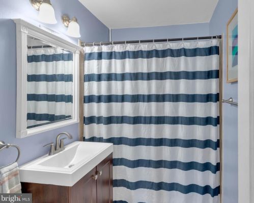 268 Clamer Rd, Trenton NJ 08628-3202 exterior