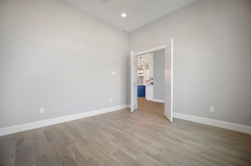 620 Longhorn Trl, Angleton TX 77515-9623 exterior