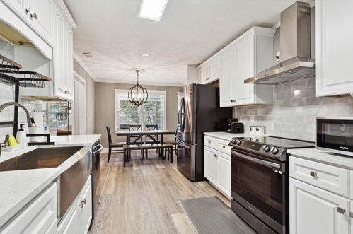 4096 Clay Dr, Atlanta GA  30360-2522 exterior