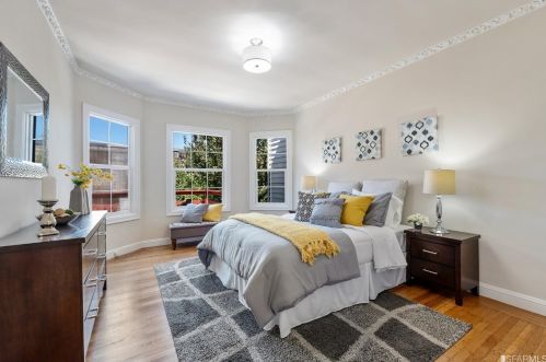 1306 Gilman Ave, San Francisco CA 94124-3243 exterior