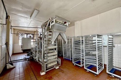 1804 Waiola St, Honolulu HI  96826-2687 exterior
