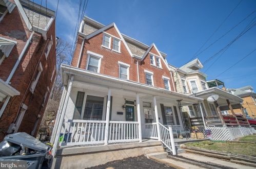 349 Swatara St, Harrisburg, PA 17113-2446