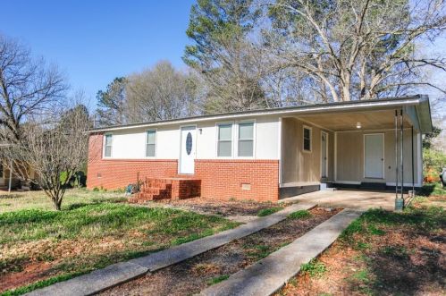 58 Martin Luther King Jr Dr, Jefferson GA  30549-1360 exterior