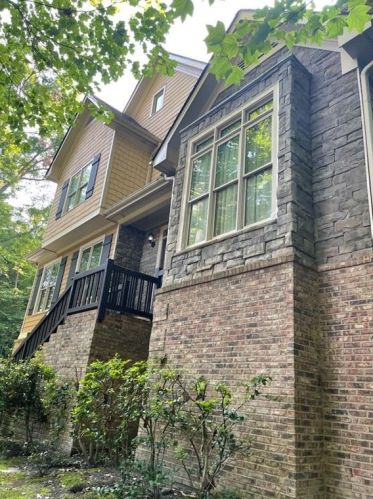 424 Harris Manor Dr, Atlanta GA  30311-2118 exterior