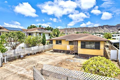 3121 Catherine St, Honolulu HI  96815-4147 exterior