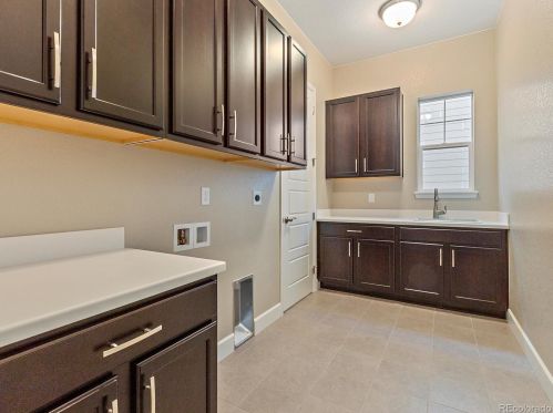 7916 Jamestown Ct, Denver CO exterior