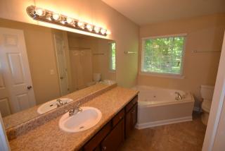 5526 Concord Cir, Gainesville GA  30507-8703 exterior