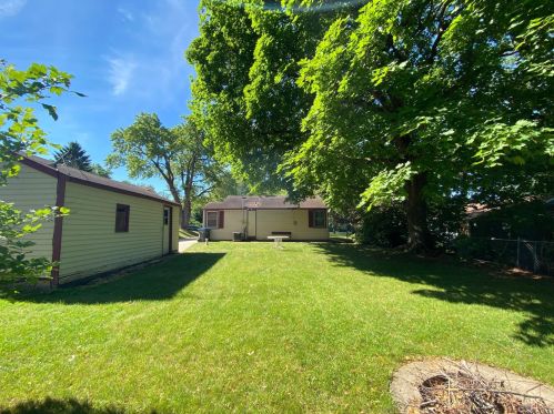 2311 Holloway Ave, Saint Paul MN  55109-4004 exterior