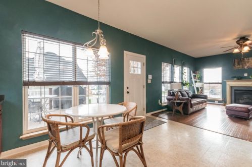 228 Lord Fairfax St, Charles Town WV  25414-2607 exterior