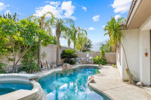 242 Via San Lucia, Rancho Mirage, CA 92270-5640
