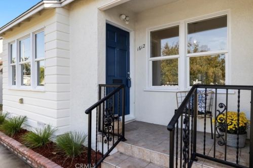 1612 Harkness St, Manhattan Beach, CA 90266-4226