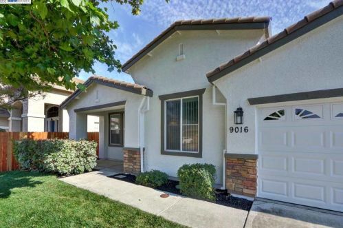 9016 Tillander Way, Elk Grove, CA 95624-1268