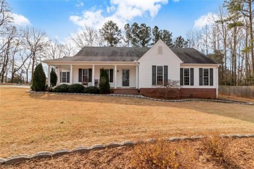 120 Joseph St, Central, SC 29630-9275
