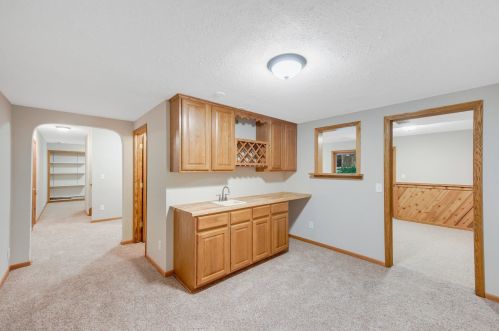 663 Bridle Ridge Rd, Saint Paul MN  55123-1679 exterior
