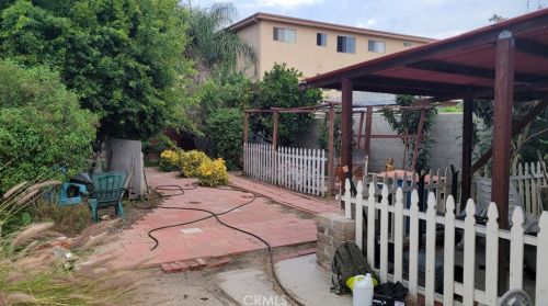 13214 Roselle Ave, Hawthorne CA  90250-6120 exterior