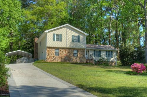 3213 Crossing Dr, Lithonia, GA 30078-2895