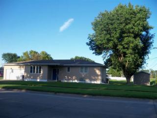 310 Boxelder St, Hadar, NE 68701-4386