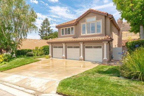 358 Hornblend Ct, Simi Valley, CA 93065-7067