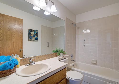 1219 Oak Island Ct, Fort Collins CO  80525-5516 exterior