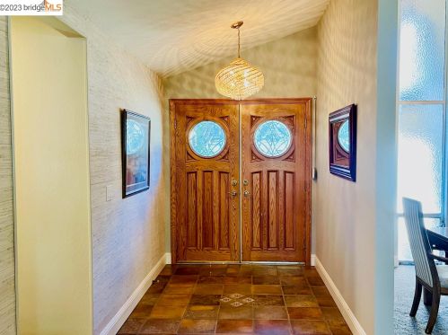 6711 Corte Tercera, Pacheco, CA 94553-5945