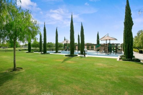 66 Rembrandt, Irvine CA  92620-7314 exterior