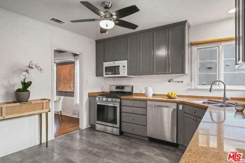 728 26th St, Santa Monica CA  90402-3150 exterior