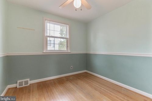 302 Crestwood Ave, Haddonfield NJ 08033-2917 exterior