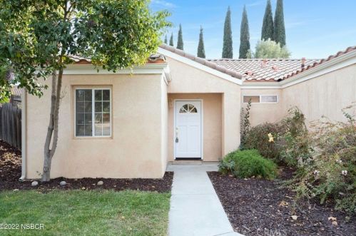 110 Encanto Ct, Lake Nacimiento, CA 93446-1845
