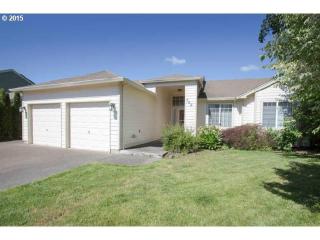 760 Logan Ln, Dundee, OR 97115-9663