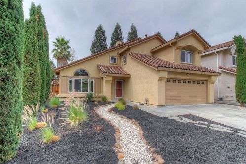 336 Summer Rain Dr, Windsor, CA 95492-8028