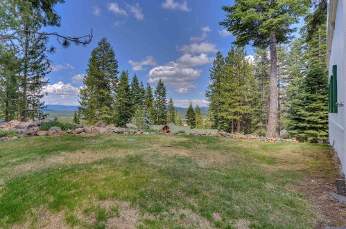 10244 Lariat Ct, Truckee, CA 96161-2710