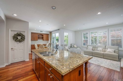 30 Juneberry, Irvine CA  92606-4503 exterior