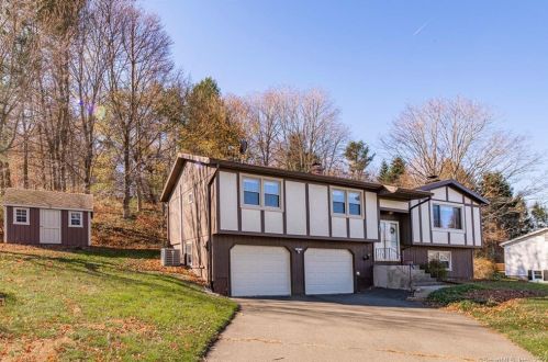 185 Alexander Dr, Cheshire, CT 06410-1902