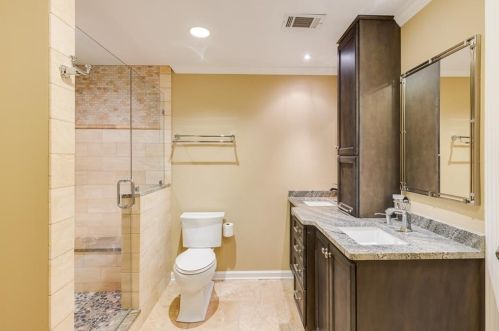 2044 Ellwyn Dr, Atlanta GA  30341-1541 exterior