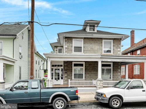 223 Franklin St, Ephrata, PA 17522-1934
