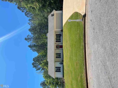 35 Spring Valley Xing, Porterdale, GA 30016-8247