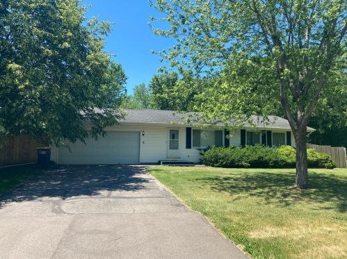 3319 Donald Ave, Saint Paul MN  55121-1707 exterior