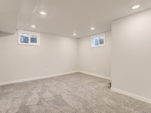 697 Evanston St, Aurora CO 80014-1543 exterior