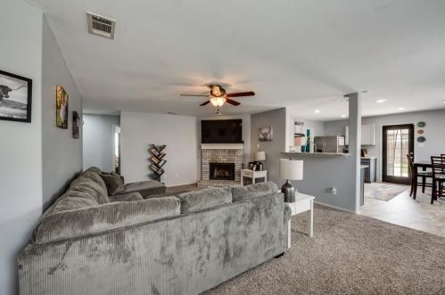 5816 Mirror Ridge Dr, Fort Worth TX  76179-7225 exterior