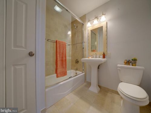 9470 Vollmerhausen Dr, Columbia MD  21046-2004 exterior