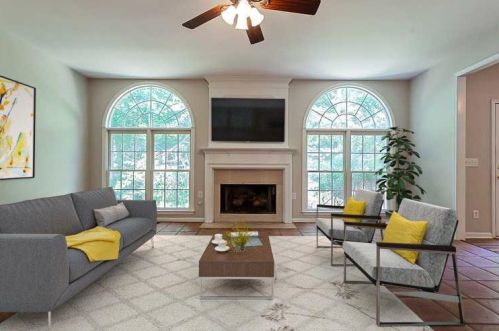 721 Parkside Dr, Holly Springs, GA 30188-6057