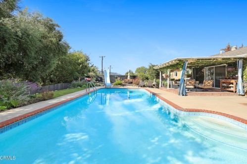 2358 Caracas St, Glendale CA  91214-3003 exterior