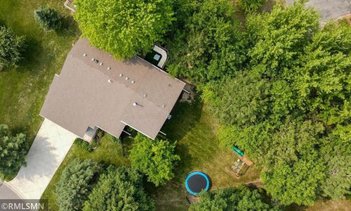 3865 Cinnabar Dr, Saint Paul MN  55122-1614 exterior