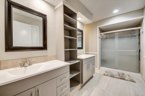 4044 Windy Crst Cir, Carrollton TX 75007 exterior