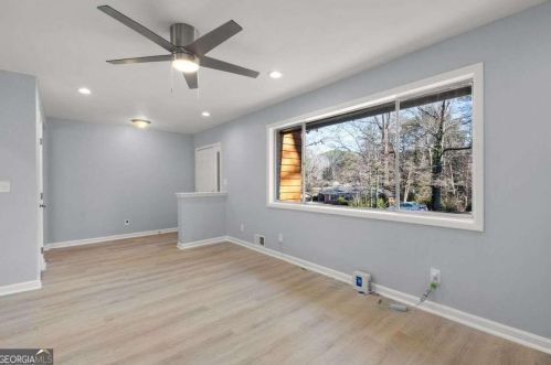 3225 Dogwood Dr, Atlanta GA  30344-3909 exterior