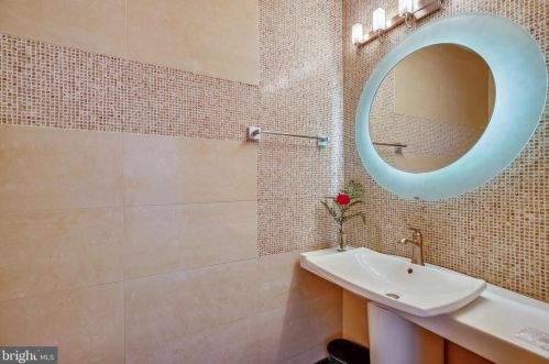 11622 Yeatman Ter, Silver Spring MD exterior